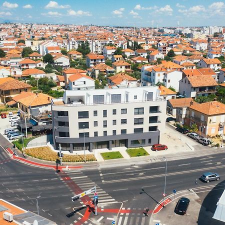 Apartment Rixos Zadar Private Parking Garage Exteriör bild