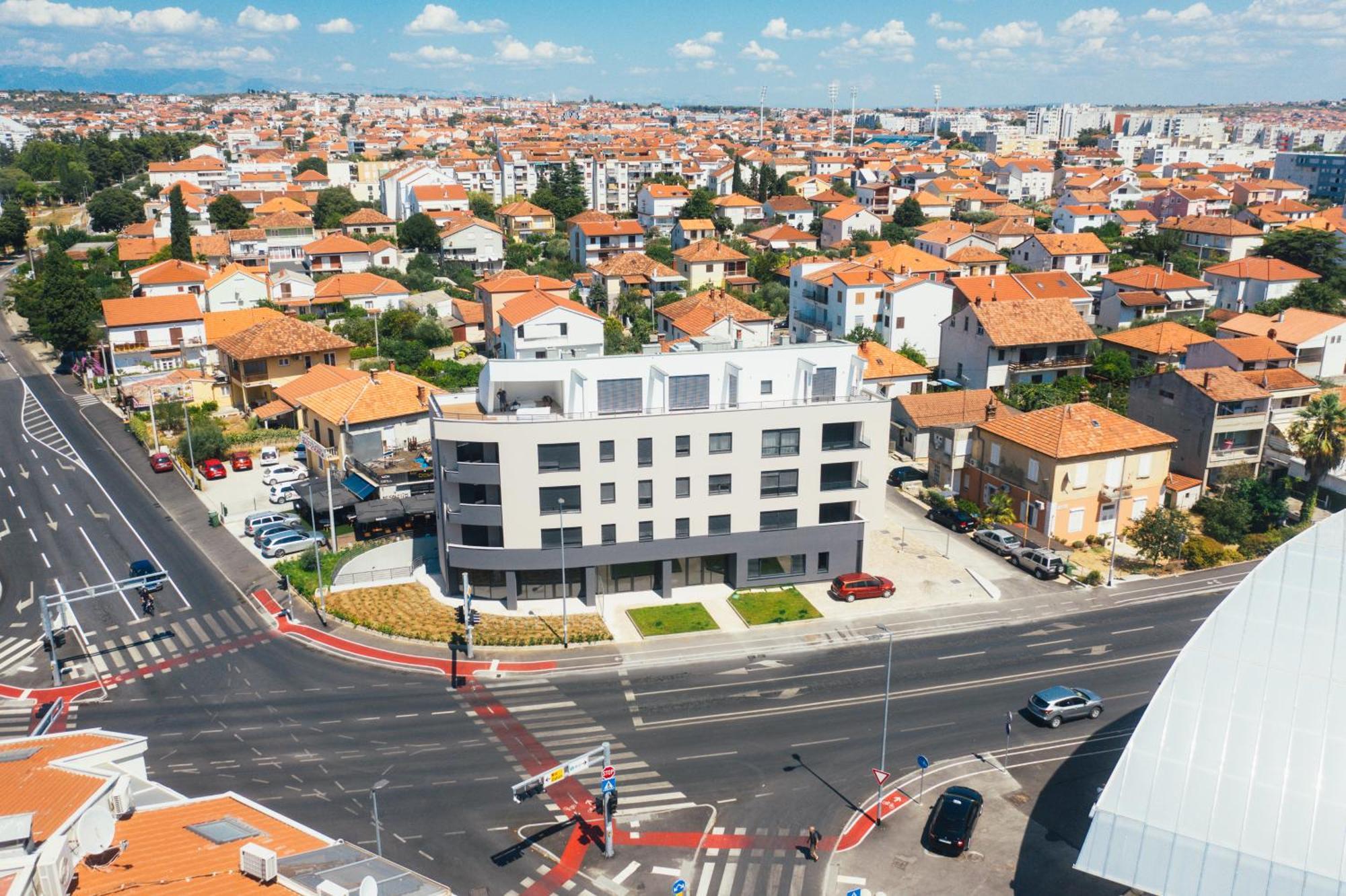 Apartment Rixos Zadar Private Parking Garage Exteriör bild